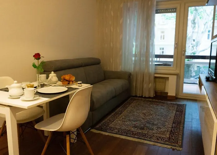 Meran/o Centro 公寓 *